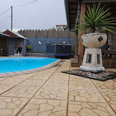 Hotel Studio Tres Bon Standing Petite Île Exterior foto